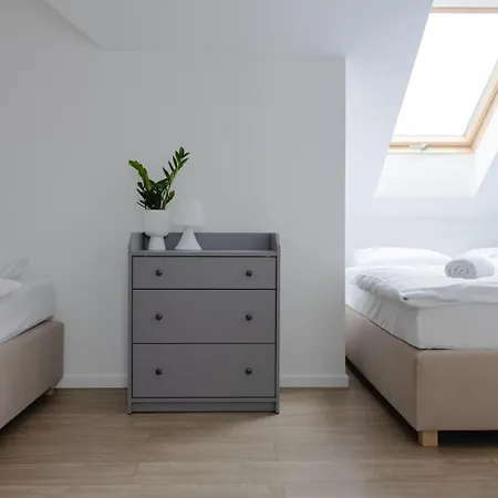 Apartman Sen House